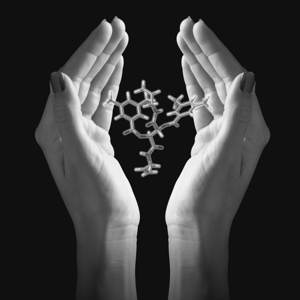chiral_hands
